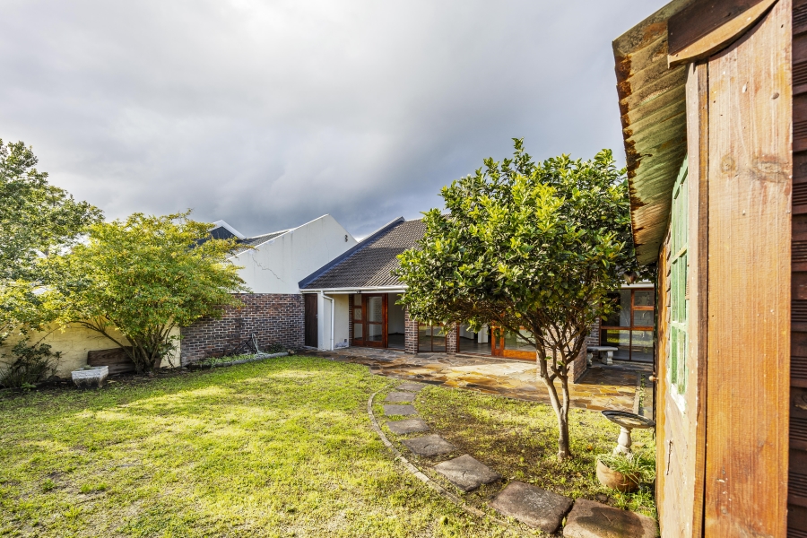 3 Bedroom Property for Sale in Bonza Bay Eastern Cape
